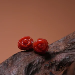 O1CN01rEjaoQ2FOWDmiB9fN_3085518870.webp 【直播中国】红桥 珊瑚设计款玫瑰少女耳钉耳饰 18K金